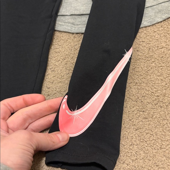 Nike Gray Top and Black Leggings Set with Pink Logo - Picture 6 of 8